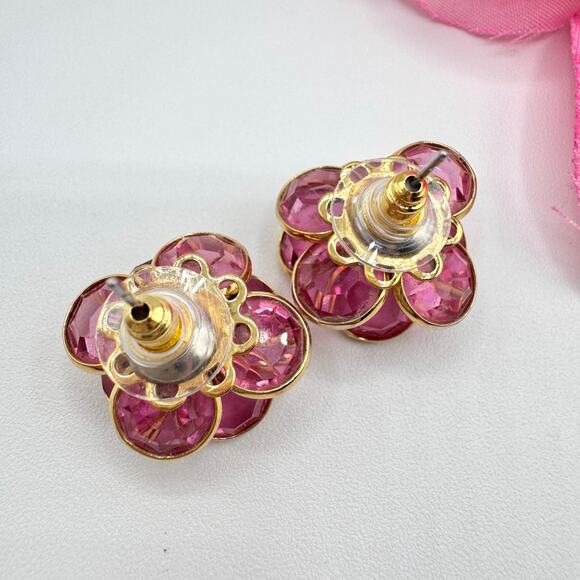 Vintage Pink Austrian Crystal Cluster Flower Stud Earrings Sparkling Gold Tone - Picture 8 of 12